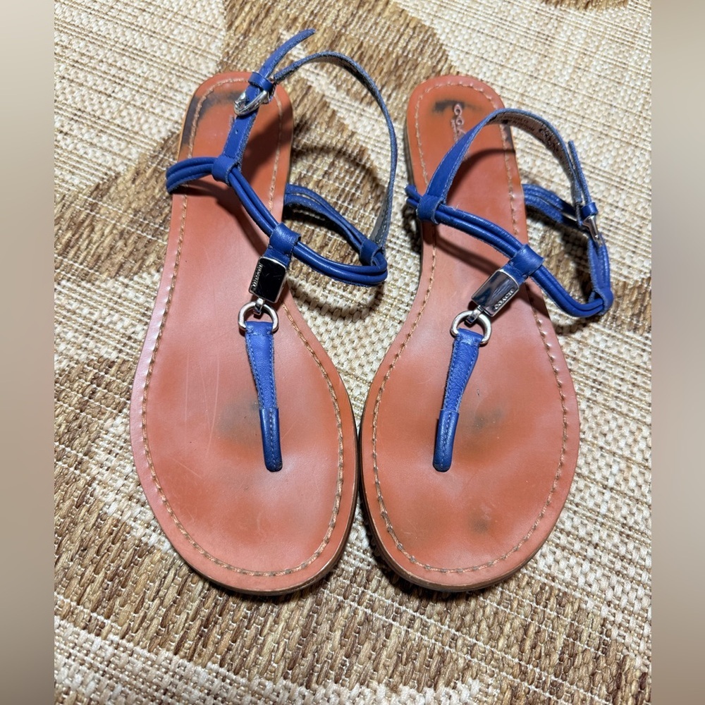 COACH Charleen t-strap sandal flip flop sz 9.5
Blue leather with silver accents